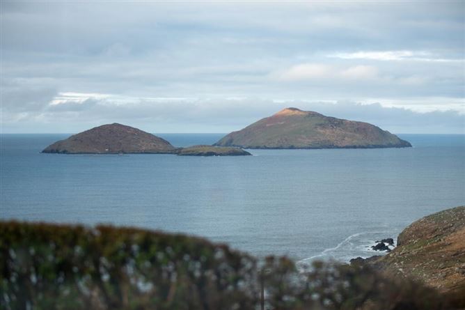 Scariff Cottage, Coomatloukane, Caherdaniel, Kerry