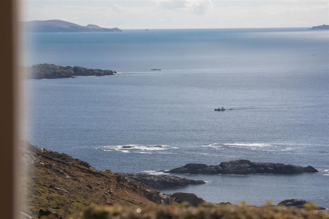 Scariff Cottage, Coomatloukane, Caherdaniel, Kerry