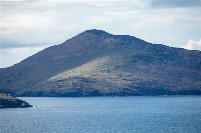 Scariff Cottage, Coomatloukane, Caherdaniel, Kerry