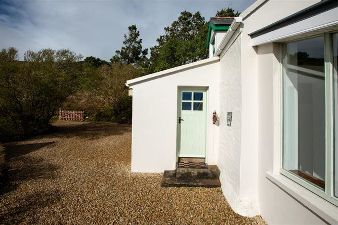 Scariff Cottage, Coomatloukane, Caherdaniel, Kerry