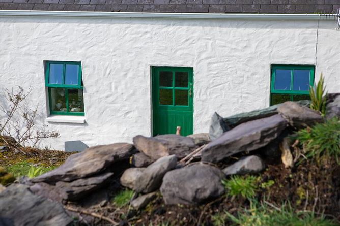 Scariff Cottage, Coomatloukane, Caherdaniel, Kerry
