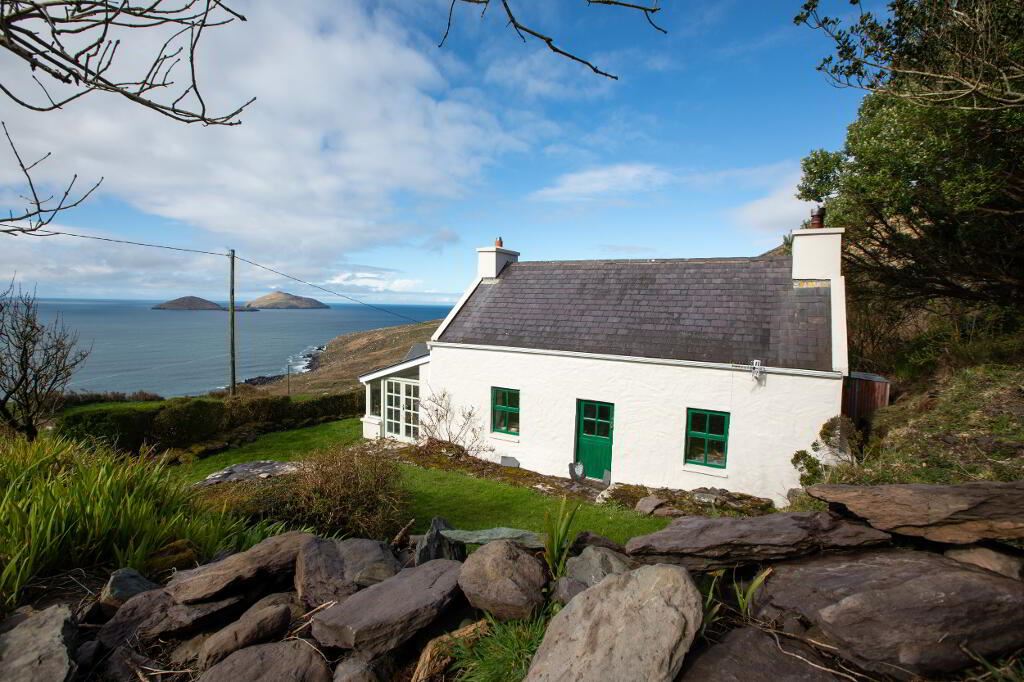 Scariff Cottage, Coomatloukane, Caherdaniel, Kerry