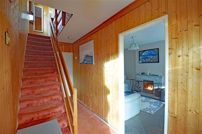 44 Kingston Grove, Ballinteer, Dublin 16