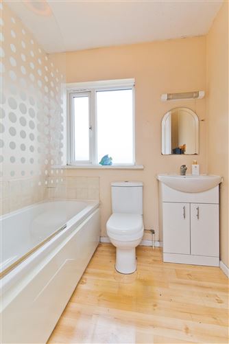 44 Kingston Grove, Ballinteer, Dublin 16