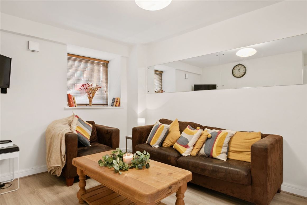 2 Hogan Square, Hogan Place, Dublin 2