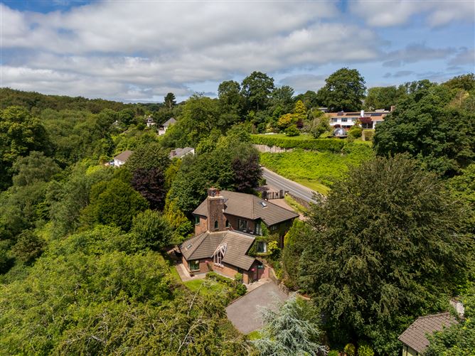https://photos-a.propertyimages.ie/media/8/9/9/5007998/d7b1b5f3-b87e-46f2-b596-0eb3abe3b3df_l.jpg