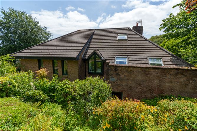 https://photos-a.propertyimages.ie/media/8/9/9/5007998/d7b1b5f3-b87e-46f2-b596-0eb3abe3b3df_l.jpg