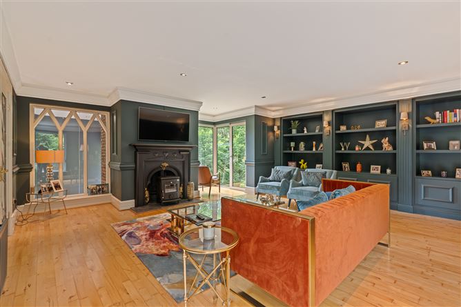 https://photos-a.propertyimages.ie/media/8/9/9/5007998/d7b1b5f3-b87e-46f2-b596-0eb3abe3b3df_l.jpg