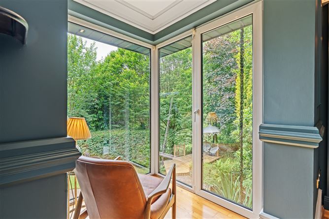 https://photos-a.propertyimages.ie/media/8/9/9/5007998/d7b1b5f3-b87e-46f2-b596-0eb3abe3b3df_l.jpg
