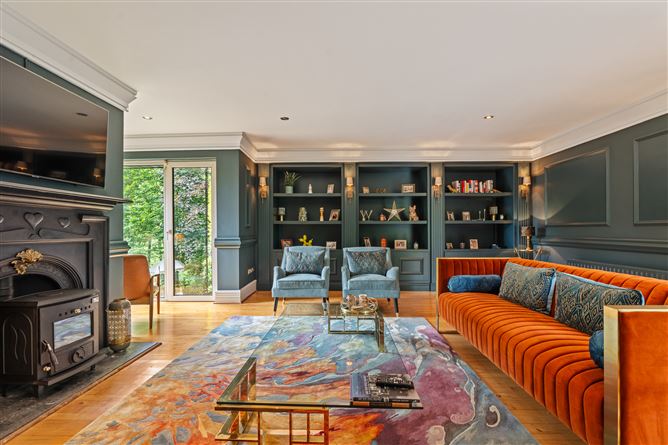 https://photos-a.propertyimages.ie/media/8/9/9/5007998/d7b1b5f3-b87e-46f2-b596-0eb3abe3b3df_l.jpg