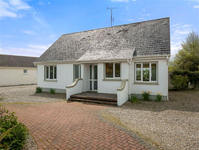 21 Tara Green, Ballymoney, Gorey, Co. Wexford, Y25FH31