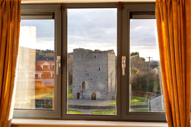 40 Corr Castle, Howth Road, Howth, Co. Dublin