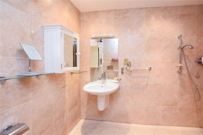54 The Oaks, Rockfield, Dundrum, Dublin 16