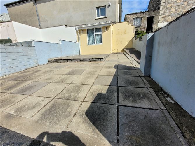 72 Trinity Street, Drogheda, Louth