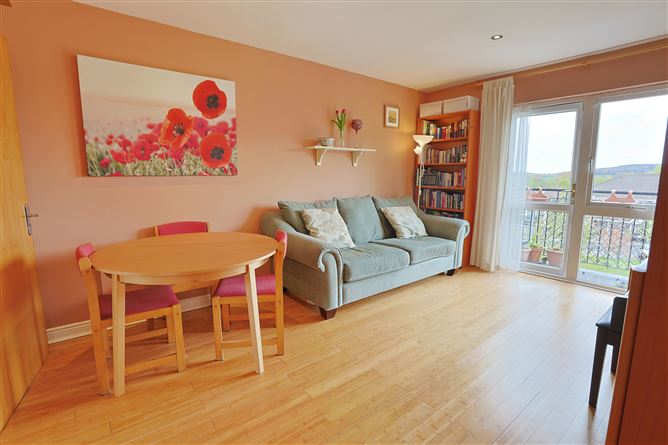 6 The Elm, Cruagh Wood, Enniskerry Road, Stepaside, Dublin 18