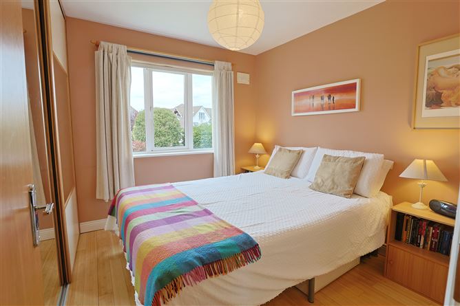 6 The Elm, Cruagh Wood, Enniskerry Road, Stepaside, Dublin 18