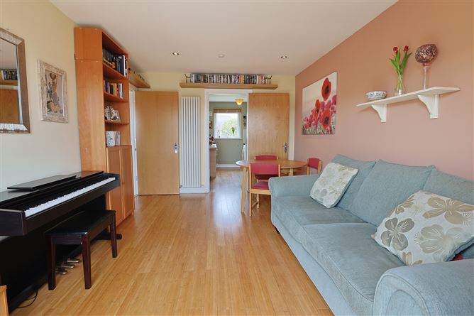 6 The Elm, Cruagh Wood, Enniskerry Road, Stepaside, Dublin 18