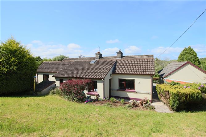 Carrick Road, Drumshanbo, Co. Leitrim