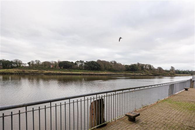 Apartment 18, Jim Nolan Suites, Adelphi Wharf Suites, Waterford City, Waterford