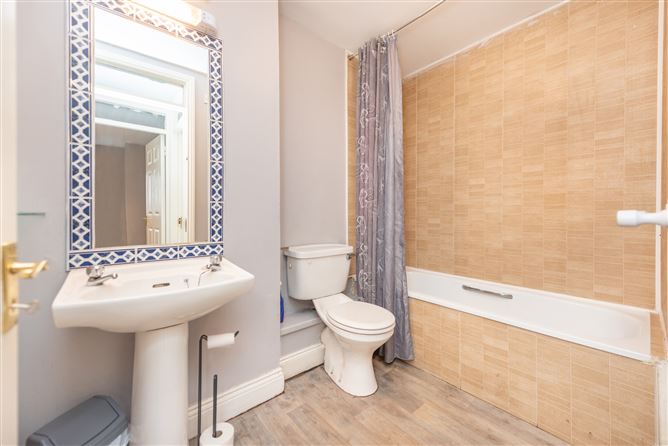 Apartment 18, Jim Nolan Suites, Adelphi Wharf Suites, Waterford City, Waterford