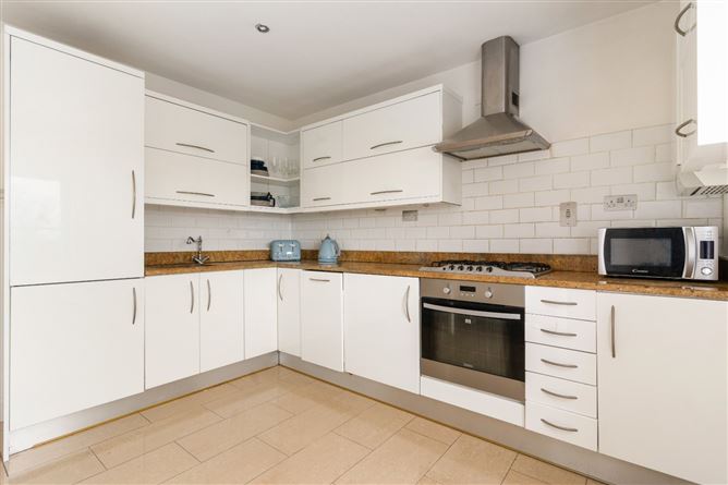17 Serpentine House, Oakbury Court, Serpentine Avenue, Dublin 4