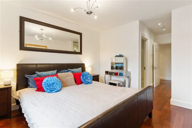 17 Serpentine House, Oakbury Court, Serpentine Avenue, Dublin 4