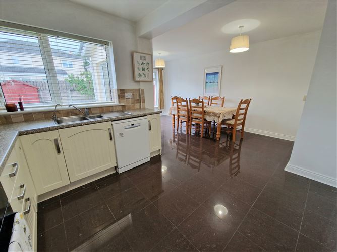 43 Oakleigh, Longwood, Meath