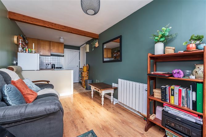 https://photos-a.propertyimages.ie/media/9/0/0/4917009/7a0dafc7-7ab6-4d5a-ae63-547298591a10_l.jpg