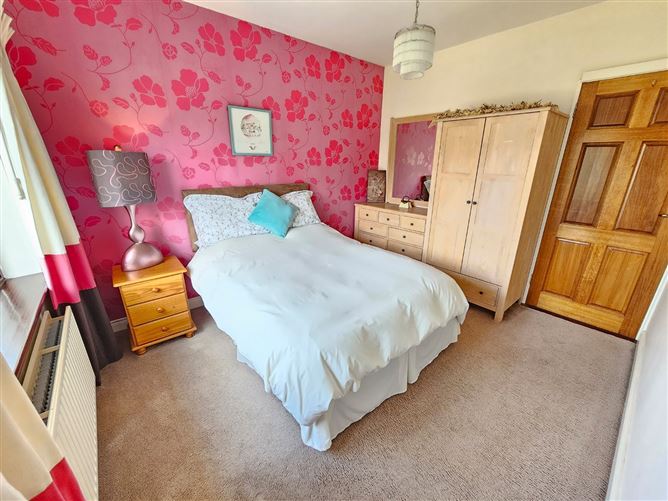 Knocknamana, Clarecastle, Ennis, Co. Clare