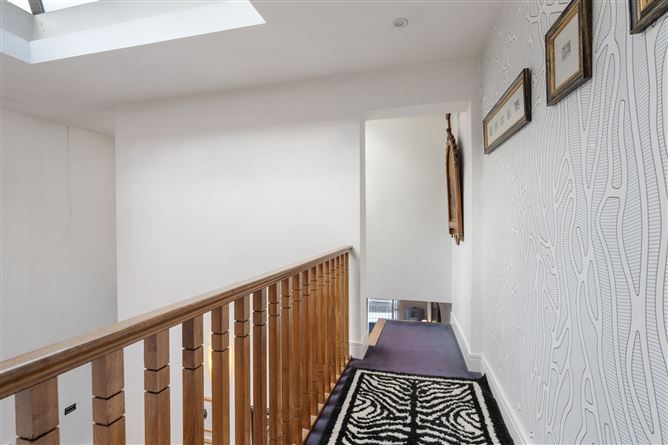 Apartment 4, 66/67, South Great George's Street, Dublin 2
