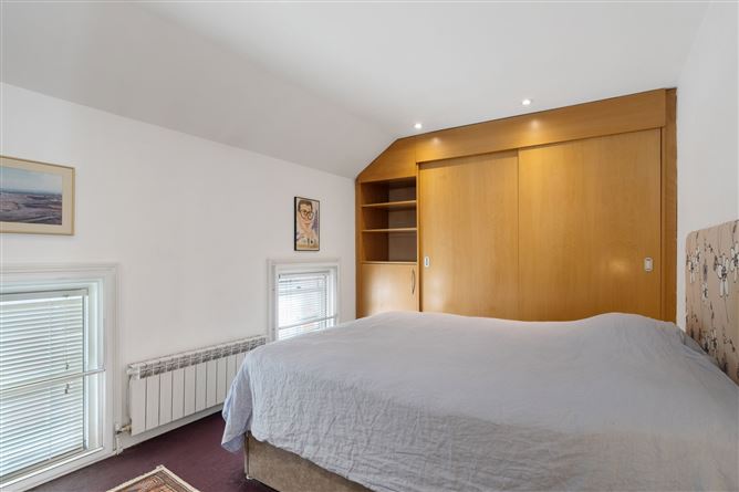 Apartment 4, 66/67, South Great George's Street, Dublin 2