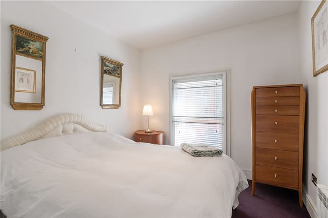 Apartment 4, 66/67, South Great George's Street, Dublin 2
