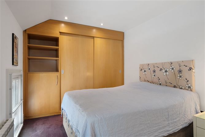 Apartment 4, 66/67, South Great George's Street, Dublin 2