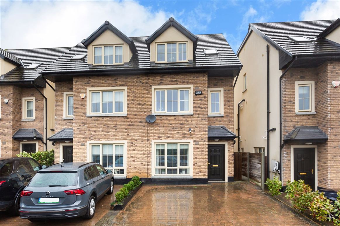 4 Croftwell, School Road, Rathcoole, Co. Dublin