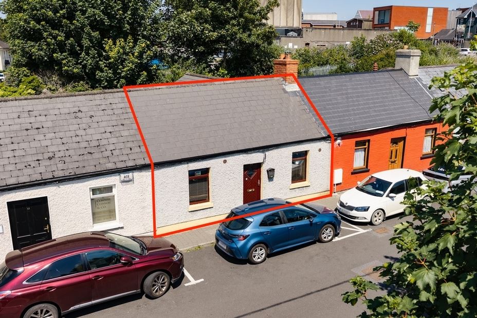 10 Basin Street, Naas, Co. Kildare. 