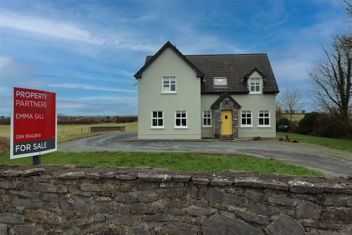Coolylaughnan, Ballinrobe, Mayo Property Partners Gill & Glynn Mayo