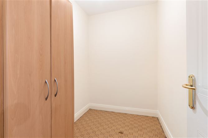 Apt 35 St James's Wood, South Circular Road, Dublin 8