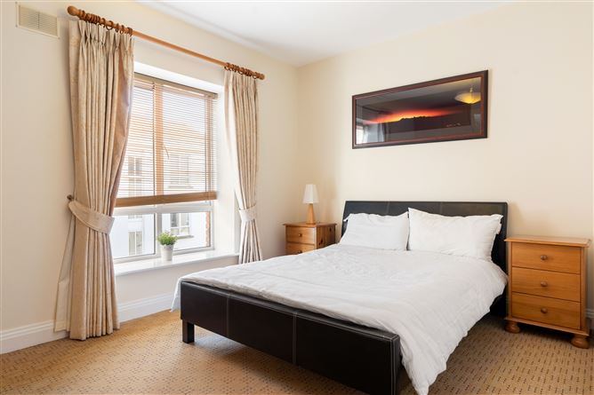 Apt 35 St James's Wood, South Circular Road, Dublin 8