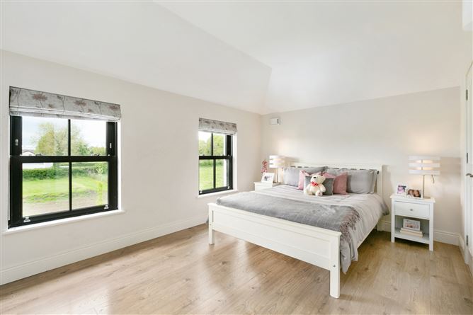 3 Clogheraun Brook, Staplestown, Donadea, Co. Kildare
