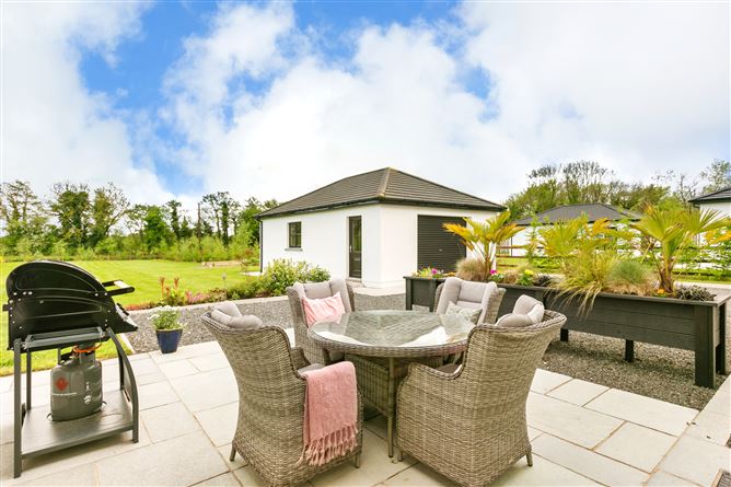 3 Clogheraun Brook, Staplestown, Donadea, Co. Kildare