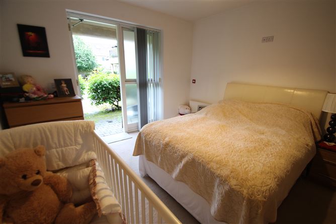 24 The Seasons, Cork Road, Carrigaline, Cork