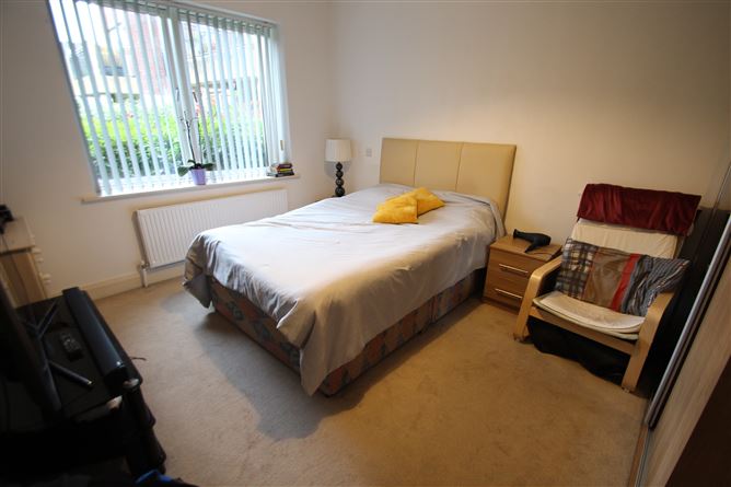 24 The Seasons, Cork Road, Carrigaline, Cork