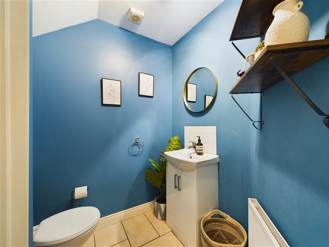 64 Inis Clair, Kildysart Road, Clarecastle, Ennis, Co. Clare.
