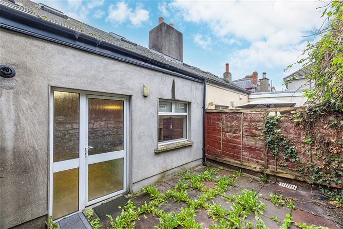 16 Botanic Road, Glasnevin, Dublin 9