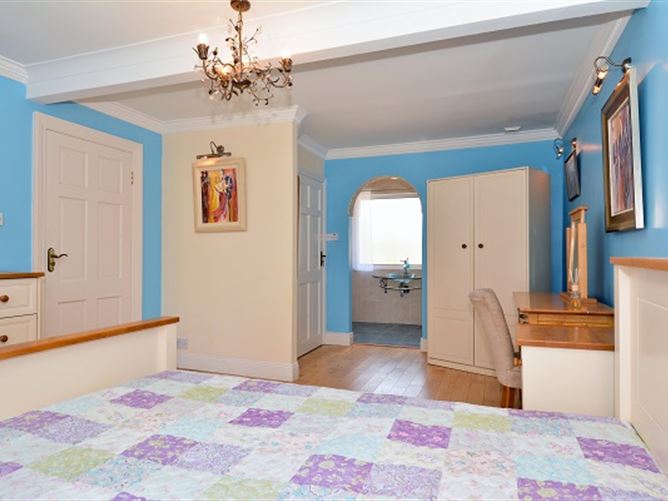 Derrymoyle House, Glann Road, Oughterard, Galway