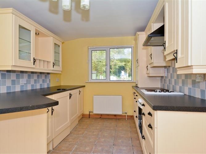 Derrymoyle House, Glann Road, Oughterard, Galway