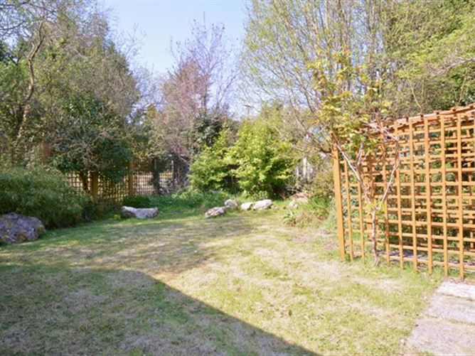 Derrymoyle House, Glann Road, Oughterard, Galway