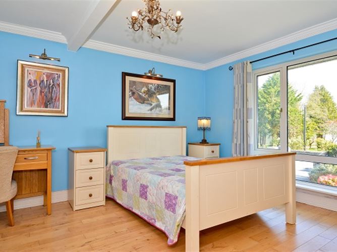 Derrymoyle House, Glann Road, Oughterard, Galway