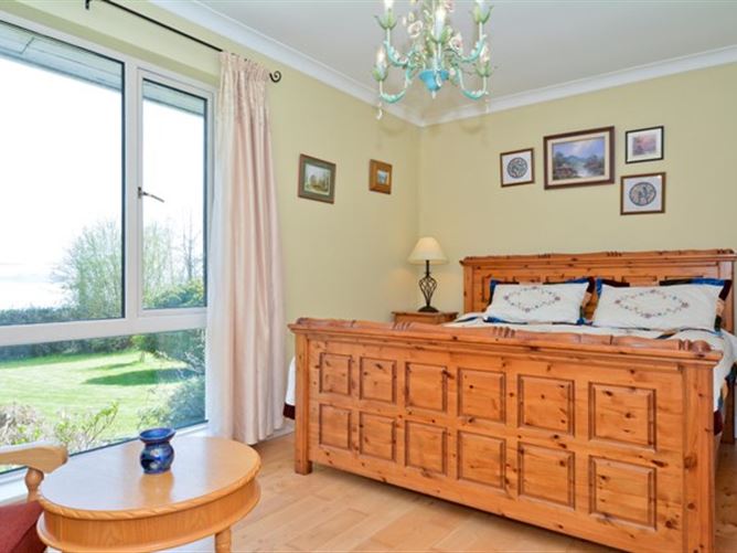 Derrymoyle House, Glann Road, Oughterard, Galway