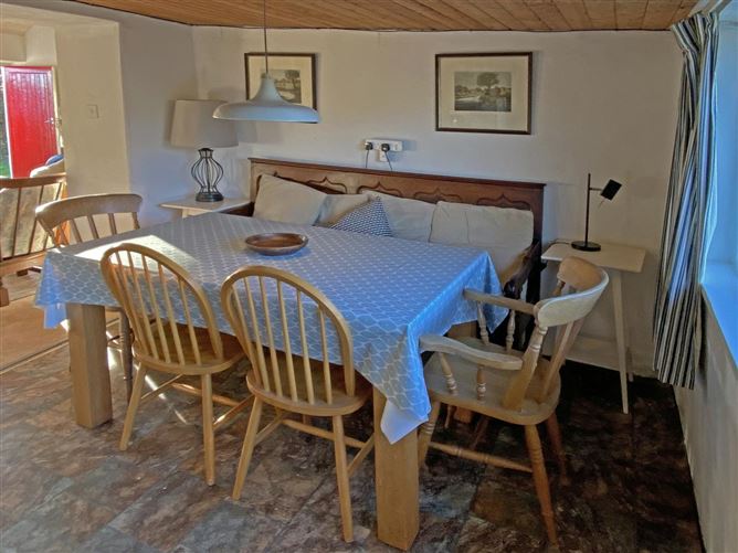 4 Bed in Ballyconneely,Ballyconneely,  Galway